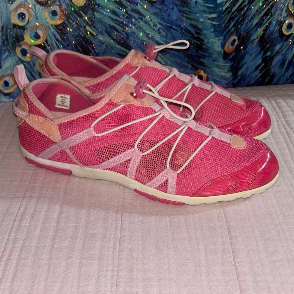 Lands End Size 9 Pink Athletic Water Shoes